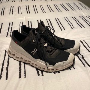 On Running CloudUltra Black White 11.5
